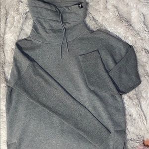 Gymshark turtle neck pullover.